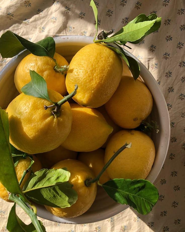 Sun-Kissed Bliss: Exotic Summer Fruit Sampler